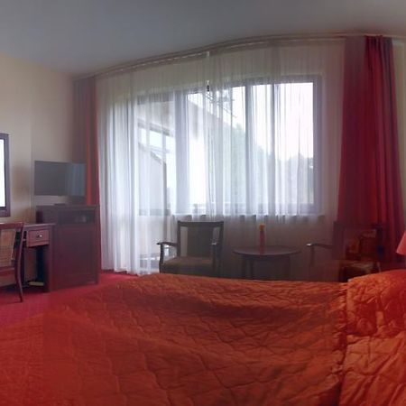 Hotel Floris Cheia  Bagian luar foto