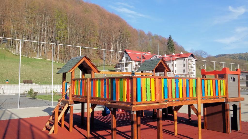 Hotel Floris Cheia  Bagian luar foto
