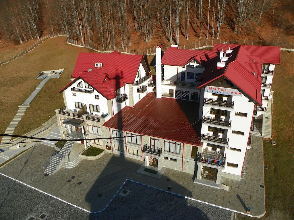 Hotel Floris Cheia  Bagian luar foto