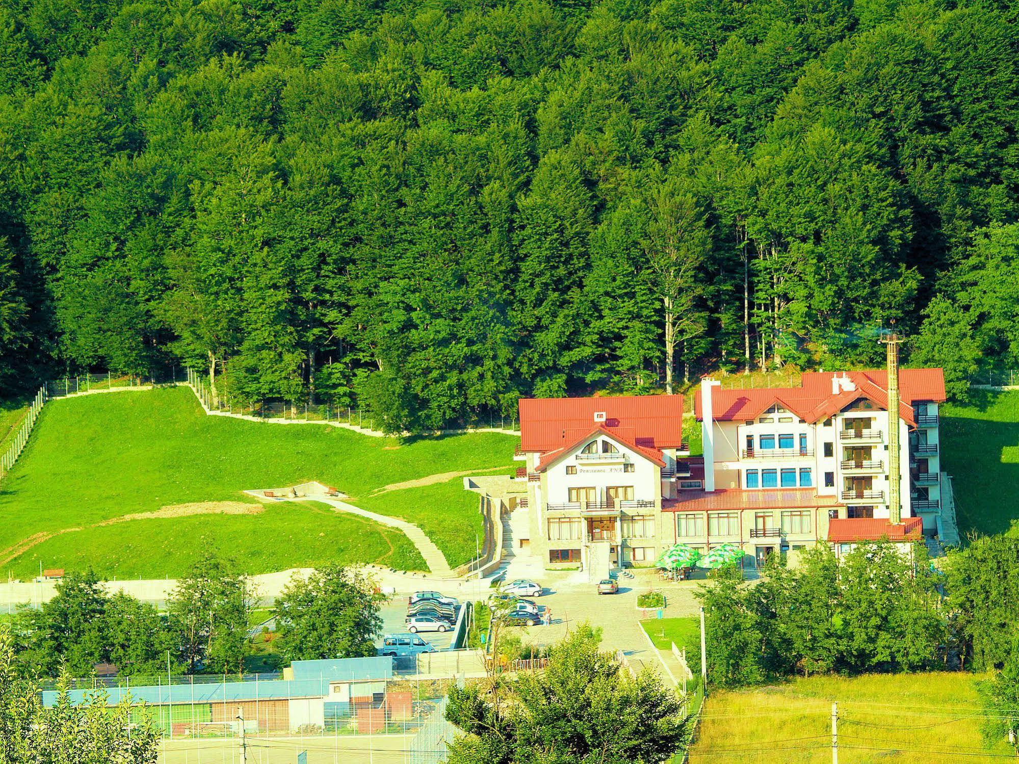 Hotel Floris Cheia  Bagian luar foto